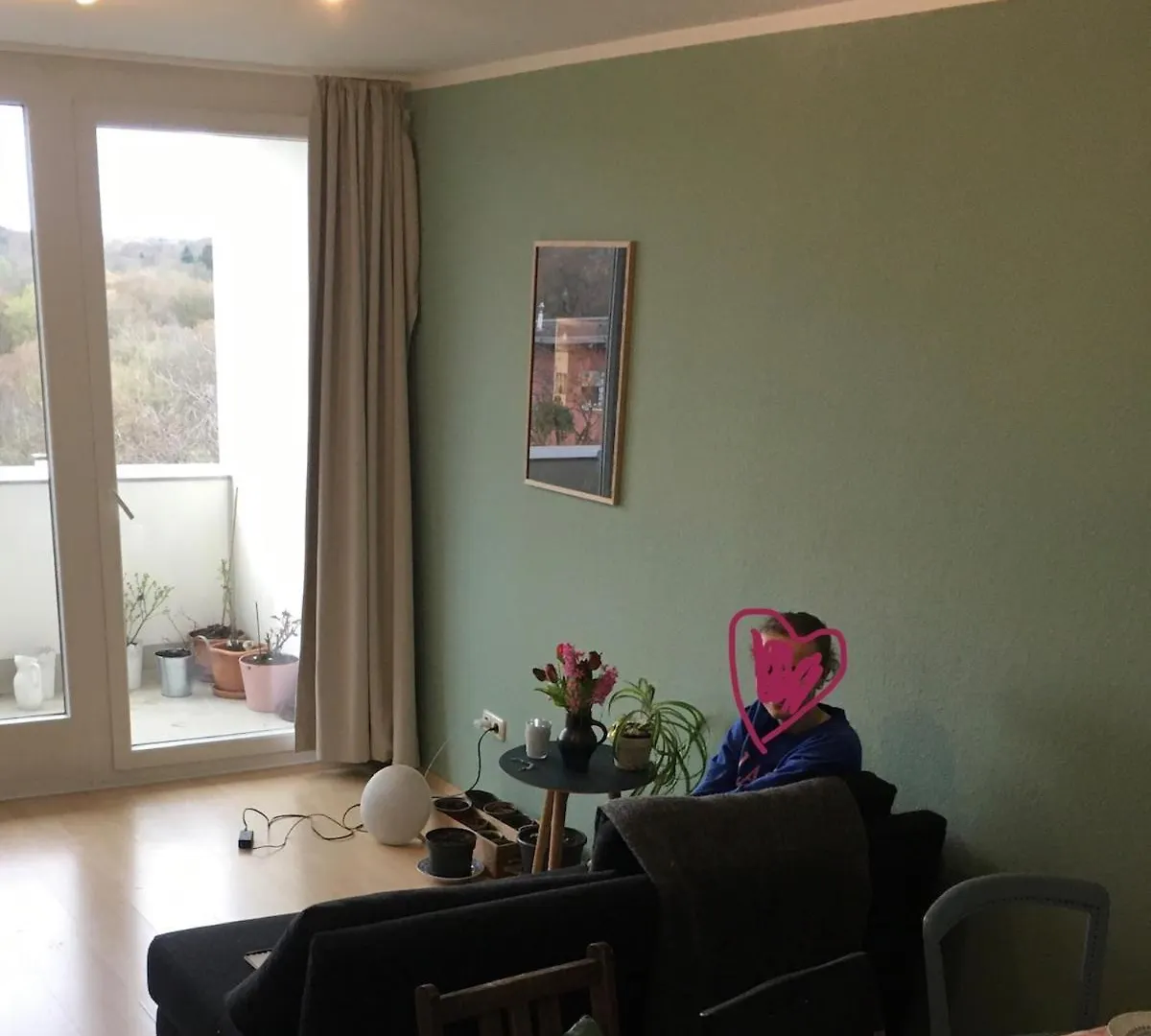 Schoenes Apartment Mit Grossem Balkon contacts